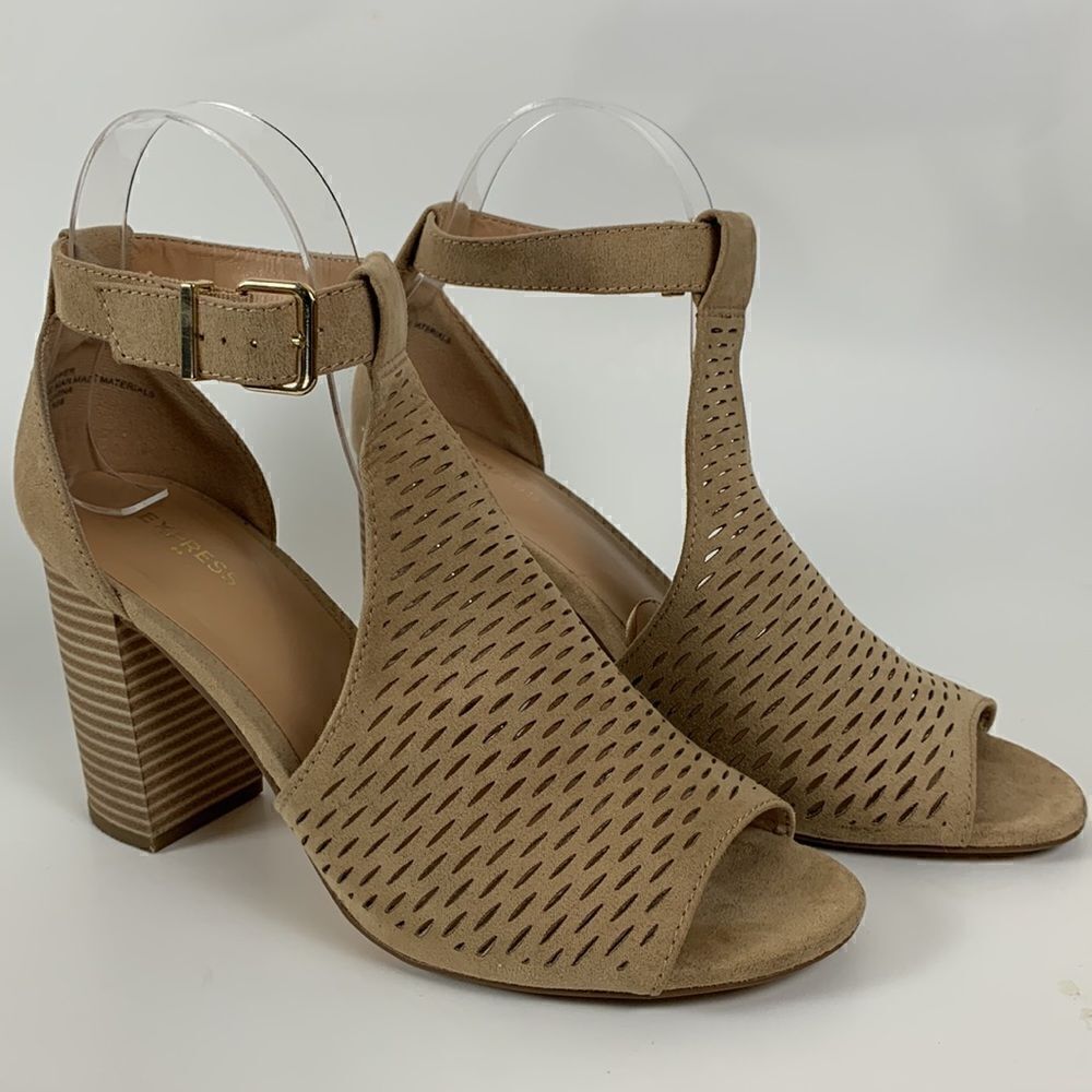 EXPRESS chunky block heel shoes tan size 8 peep toe